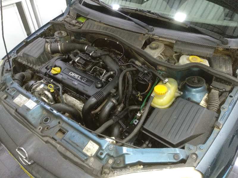 OPEL CORSA C Club Motor 1,7 Ltr. - 55 kW 16V DTI CAT (Y 17 DT / LR6) foto 4