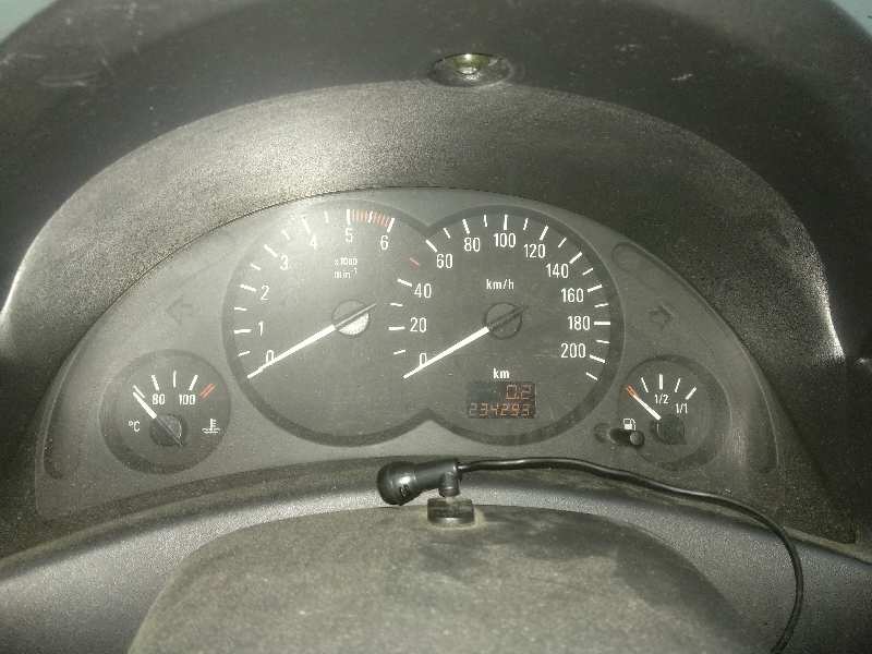 OPEL CORSA C Club Motor 1,7 Ltr. - 55 kW 16V DTI CAT (Y 17 DT / LR6) foto 9