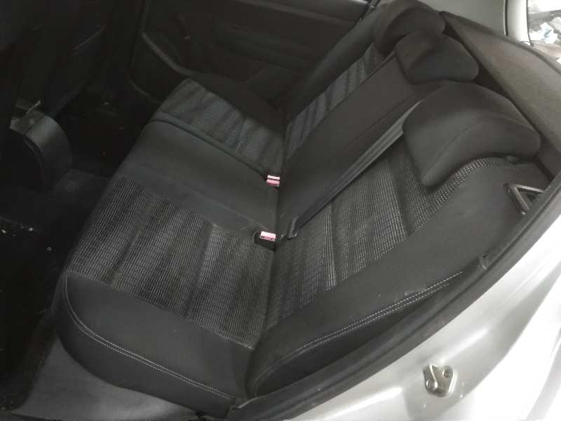 PEUGEOT 307 BERLINA (S2) D-Sign   |   10.06 - 12.08 foto 12