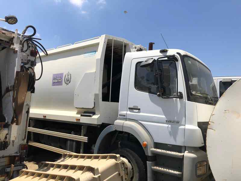 MERCEDES AXOR 2-EJES 18 TON 2004 -> 1824   4x2      OM 906 LA   nR Estrecho   |   01.05 - ... foto 2