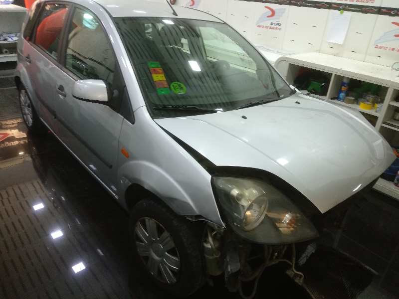 FORD FIESTA (CBK) Ambiente   |   11.01 - 12.08 foto 2