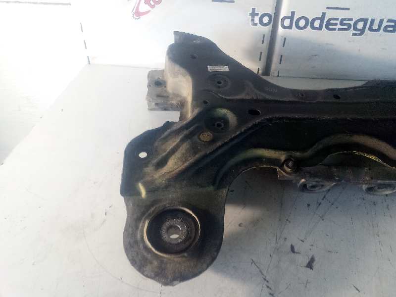 CUNA MOTOR VOLKSWAGEN GOLF IV BERLINA (1J1) Básico   |   0.97 - ...