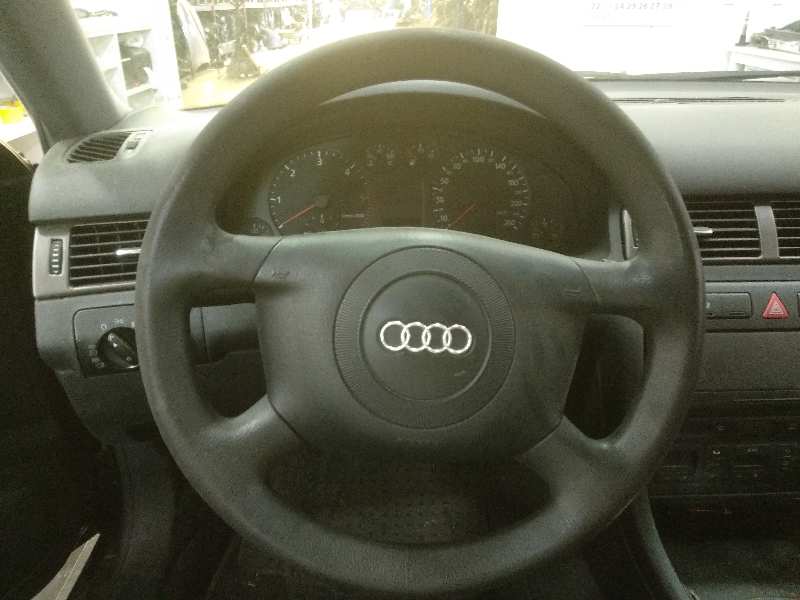 AUDI A6 BERLINA (4B2) 2.5 TDI Motor 2,5 Ltr. - 132 kW V6 24V TDI foto 9