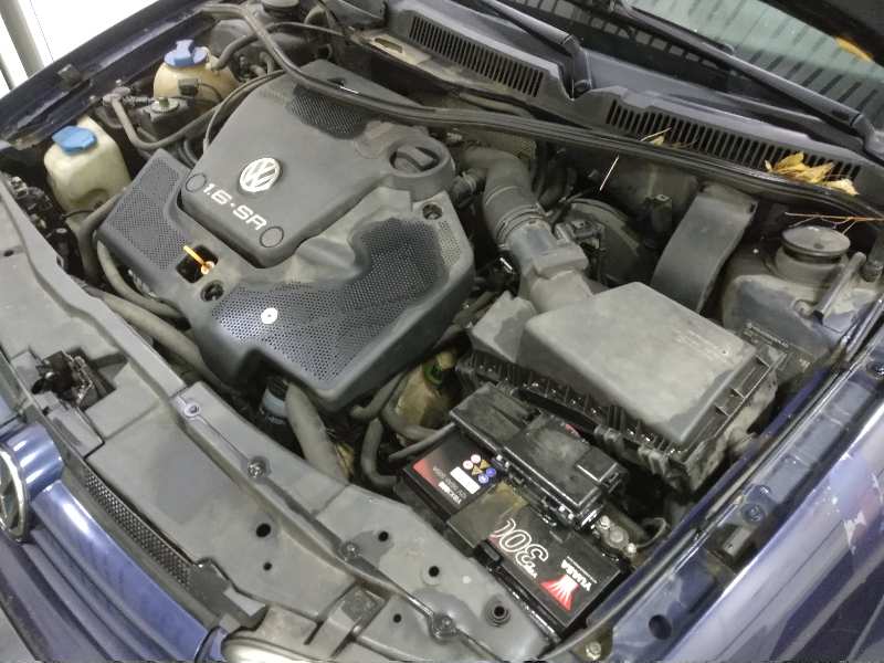 VOLKSWAGEN GOLF IV BERLINA (1J1) Conceptline   |   09.97 - 12.00 foto 4