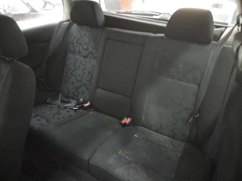VOLKSWAGEN GOLF IV BERLINA (1J1) Conceptline   |   09.97 - 12.00 foto 12