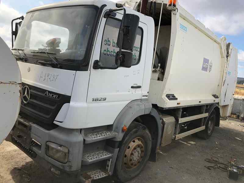 MERCEDES AXOR 2-EJES 18 TON 2004 -> 1824   4x2      OM 906 LA   nR Estrecho   |   01.05 - ... foto 3