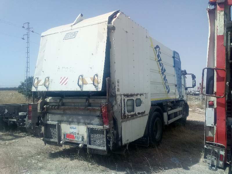 IVECO EUROCARGO 05.03 -> ML150 E 250 CV   |   01.03 - 01.08 foto 9