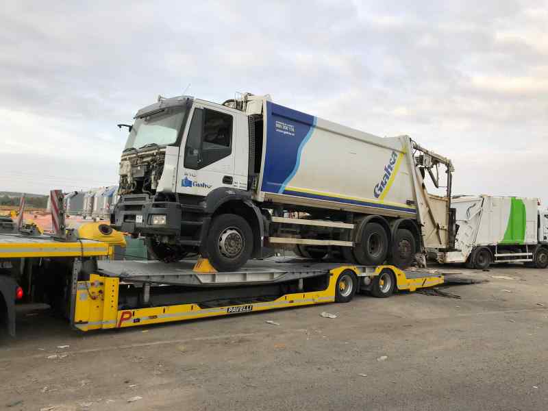 IVECO STRALIS (AD/AT) FG    AD   Y / P   6X2 Tráfico urbano   |   05.03 - 12.13 foto 5