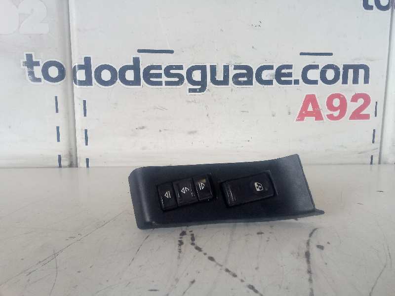 MANDO ELEVALUNAS DELANTERO DERECHO RENAULT MASTER BUS Bus   L3H2   Techo elevado,  16 - Plazas   |   10.01 - ...