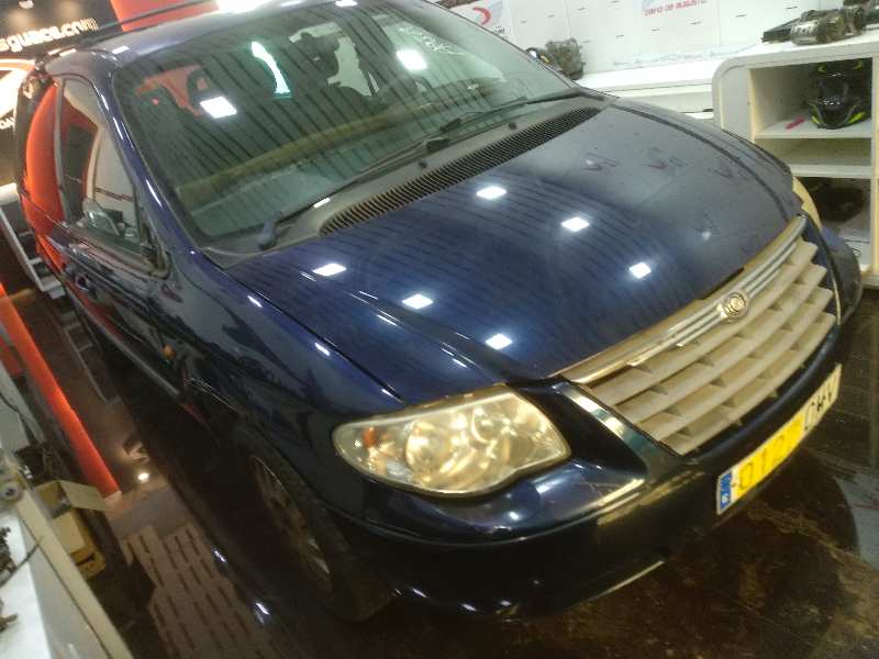 CHRYSLER VOYAGER (RG) 2.4 LX (I)   |   03.01 - 12.04 foto 2