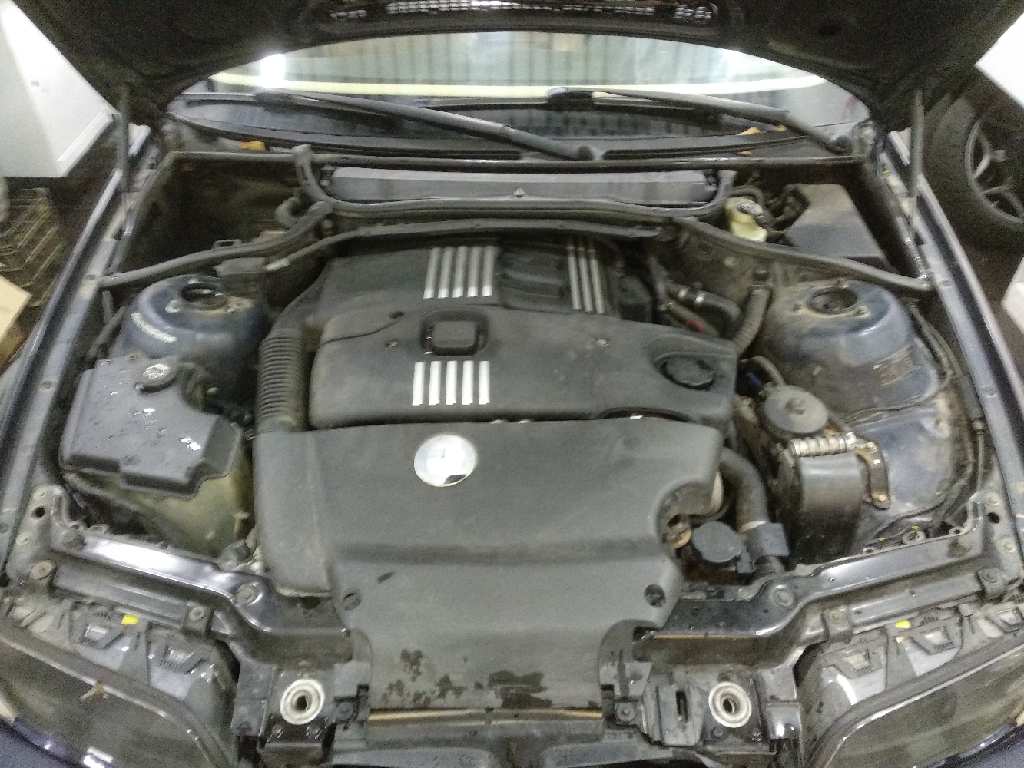 BMW SERIE 3 BERLINA (E46) 320d   |   04.98 - 12.01 foto 6