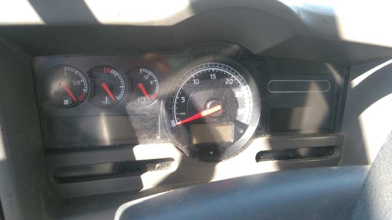 RENAULT PREMIUM DISTRIBUTION Fg 4x2 Corto Motor 7,2 Ltr. - 206 kW Diesel