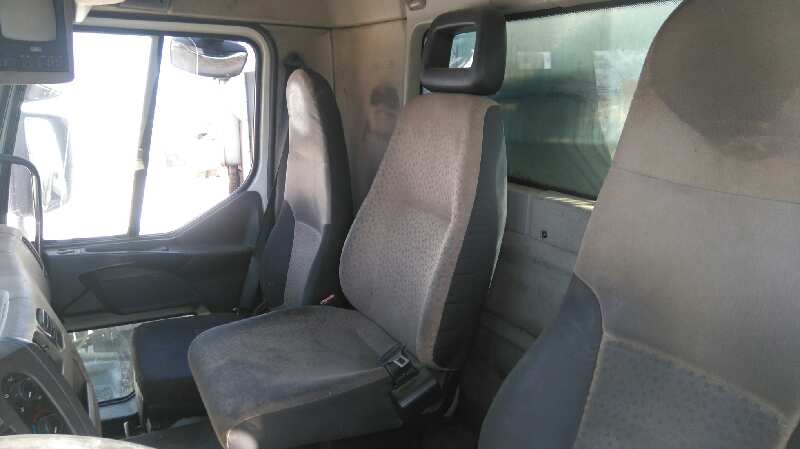 RENAULT PREMIUM DISTRIBUTION Fg 4x2 Corto Motor 7,2 Ltr. - 206 kW Diesel