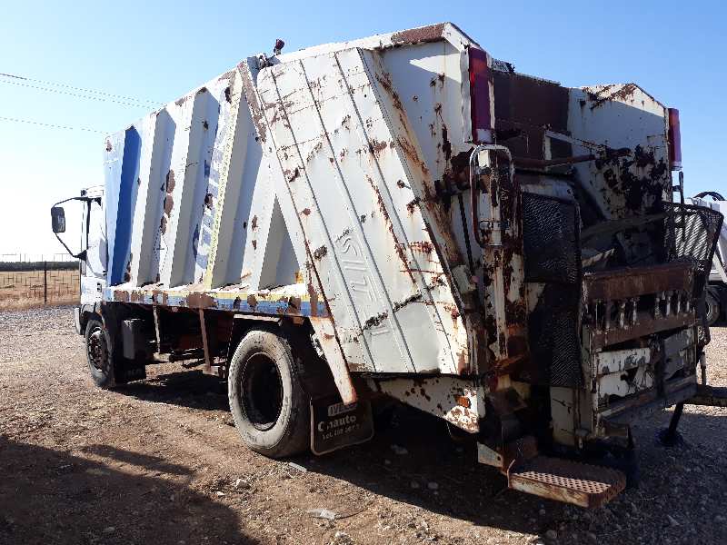 IVECO EUROCARGO 05.03 -> ML180 E 270 CV    |   01.05 - 01.06 foto 8