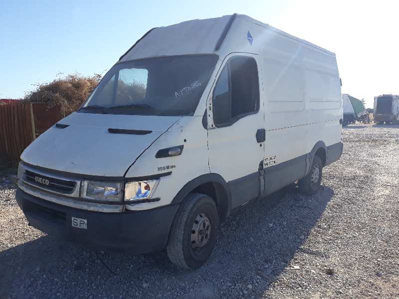 IVECO DAILY CAJA CERRADA (1999 =>) 29 - L 12 Caja cerrada Motor 2,3 Ltr. - 85 kW Diesel CAT foto 2