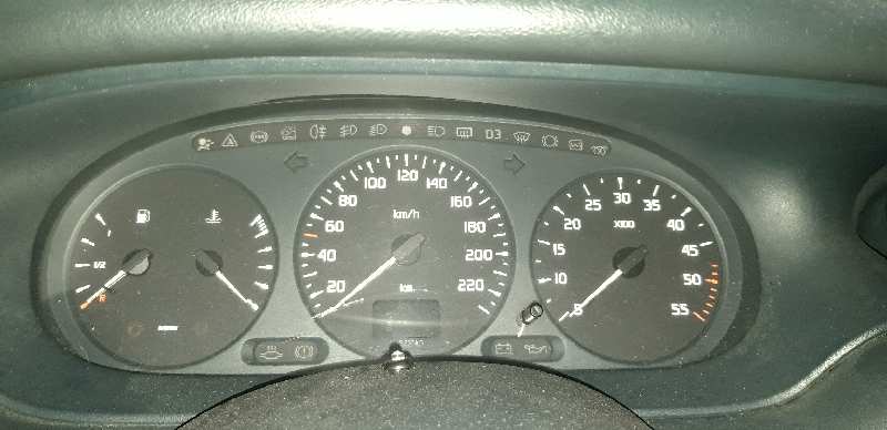 RENAULT MEGANE I CLASSIC (LA0) 1.9 dTi Alize Motor 1,9 Ltr. - 72 kW dTi Diesel CAT foto 9