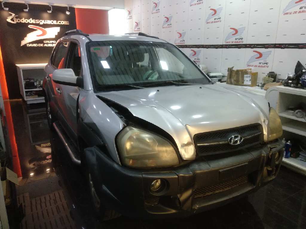HYUNDAI TUCSON (JM) 2.0 CRDi Comfort (4WD)   |   09.04 - 12.06 foto 2