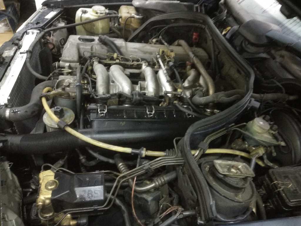 MERCEDES-BENZ CLASE E (W124) BERLINA * foto 5