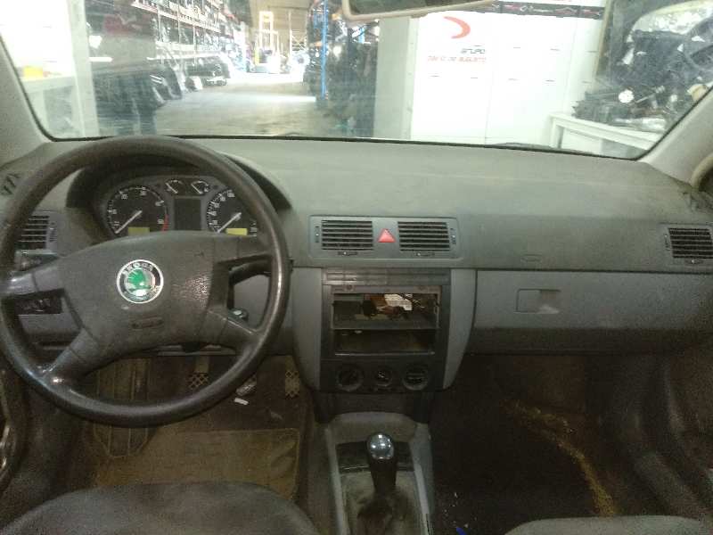 SKODA FABIA FAMILIAR (6Y5) Classic   |   0.00 - ...