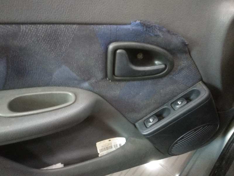 RENAULT CLIO II FASE I (B/CBO) 1.2 Motor 1,2 Ltr. - 43 kW foto 9