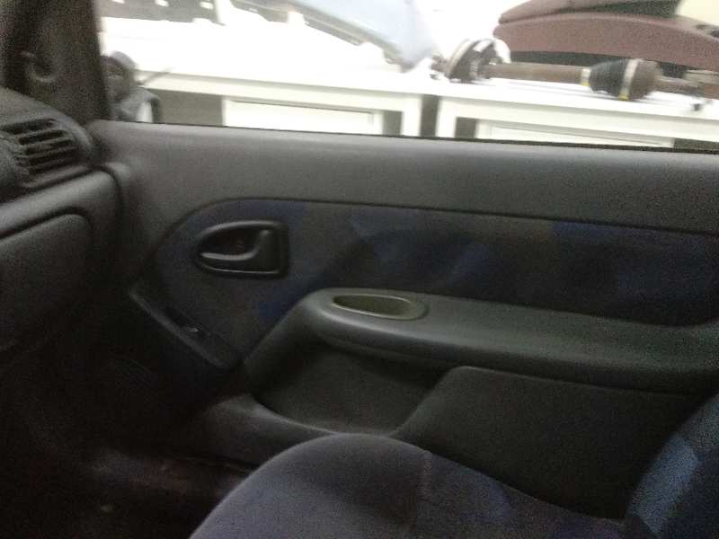 RENAULT CLIO II FASE I (B/CBO) 1.2 Motor 1,2 Ltr. - 43 kW foto 10
