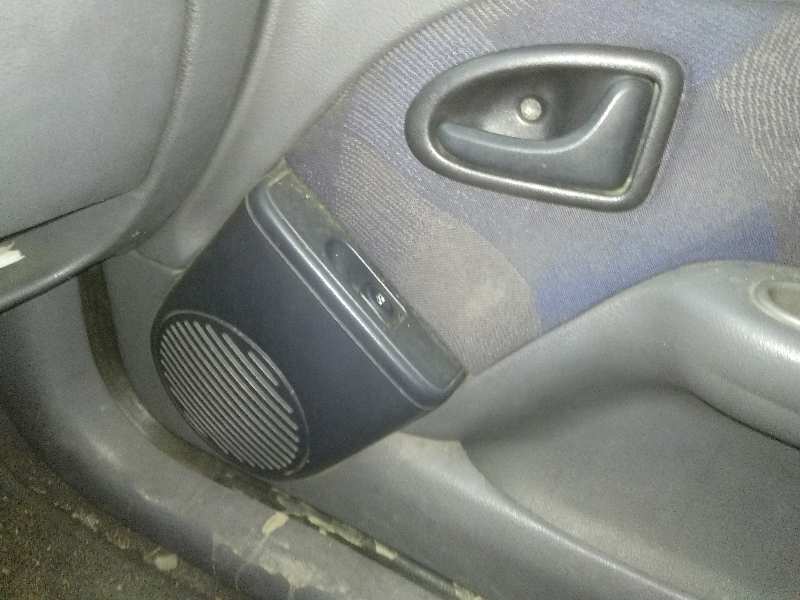 RENAULT CLIO II FASE I (B/CBO) 1.2 Motor 1,2 Ltr. - 43 kW foto 11