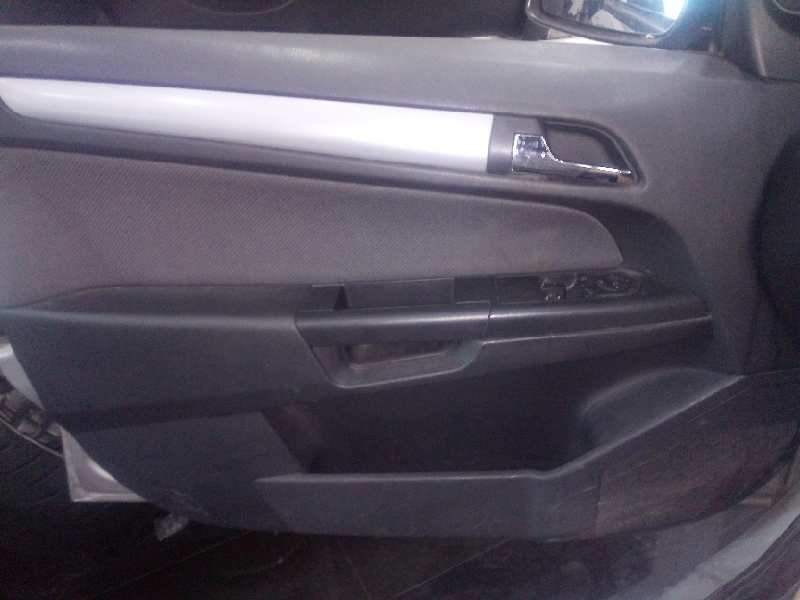 OPEL ASTRA H BERLINA Cosmo Motor 1,7 Ltr. - 74 kW 16V CDTI foto 8