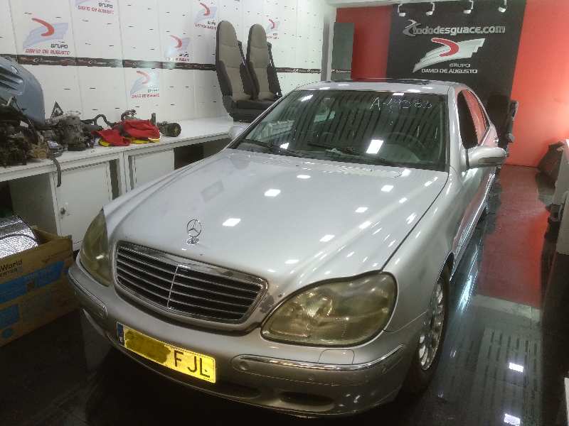 MERCEDES CLASE S (W220) BERLINA 320 CDI (220.026)   |   08.99 - 12.02 foto 3
