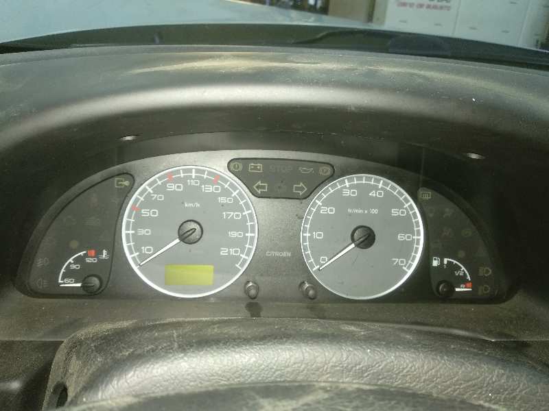 CITROEN XSARA BERLINA 2.0 HDi Attraction (66kW)   |   07.99 - 12.00 foto 12