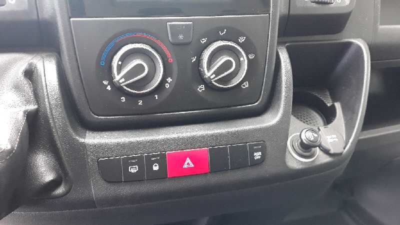 JUEGO ASIENTOS COMPLETO PEUGEOT BOXER CAJA CERRADA (BAT. 3450) (333) HDi (330)   |   10.08 - 12.19