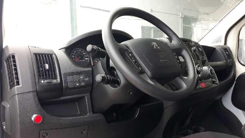 JUEGO ASIENTOS COMPLETO PEUGEOT BOXER CAJA CERRADA (BAT. 3450) (333) HDi (330)   |   10.08 - 12.19