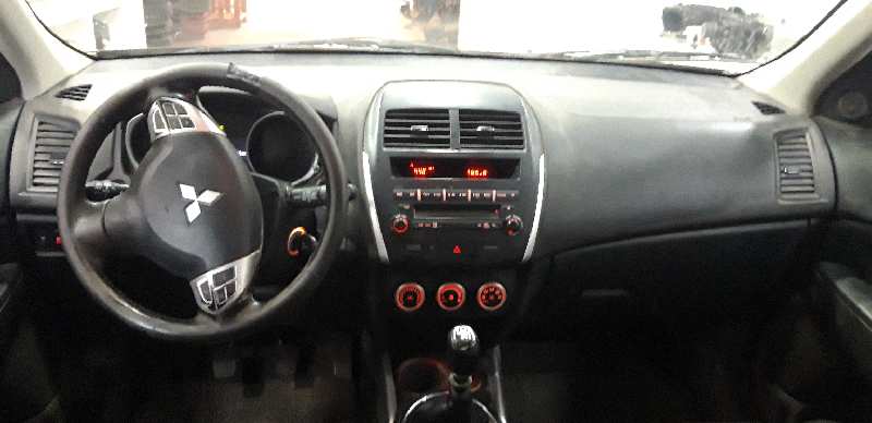 MITSUBISHI ASX (GA0W) Motion 4WD   |   06.14 - 12.15 foto 9