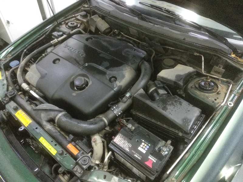 VOLVO S40 BERLINA (1995-2005) 1.9 D foto 4