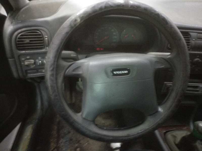 VOLVO S40 BERLINA (1995-2005) 1.9 D foto 8