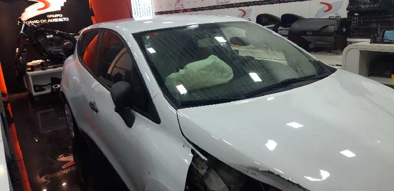 RENAULT CLIO IV Authentique   |   09.12 - 12.16 foto 4