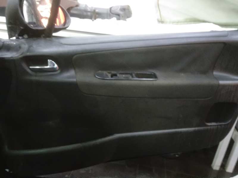 PEUGEOT 207 Confort   |   06.07 - 12.11 foto 9