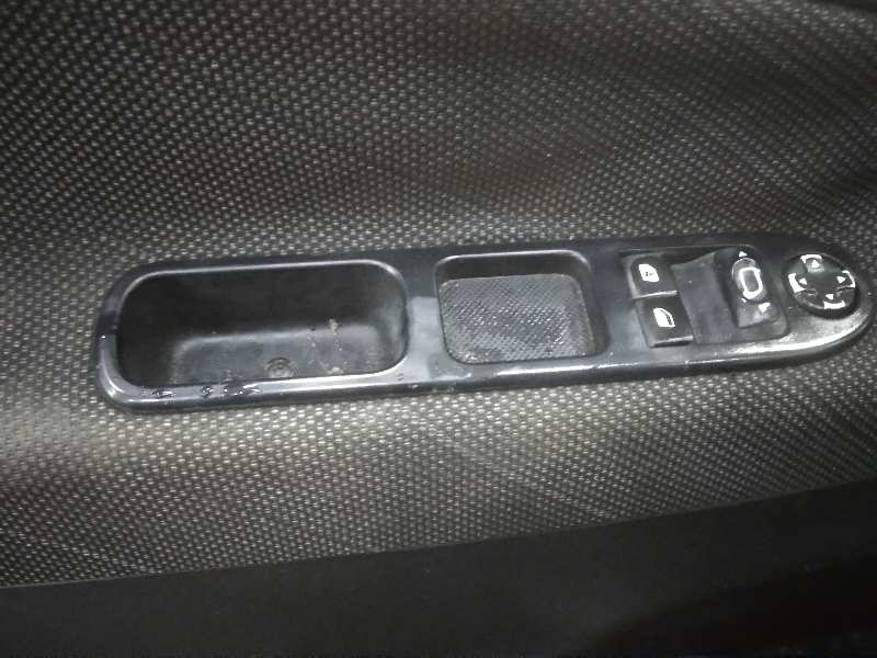 PEUGEOT 207 Confort   |   06.07 - 12.11 foto 11