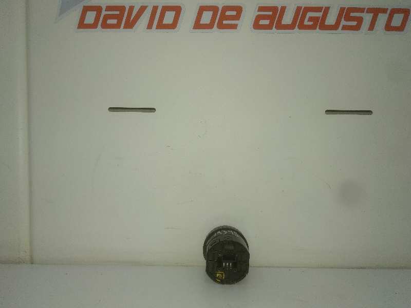 INTERRUPTOR BLOQUEO DIFERENCIAL NISSAN X-TRAIL (T31) LE   |   03.07 - 12.14