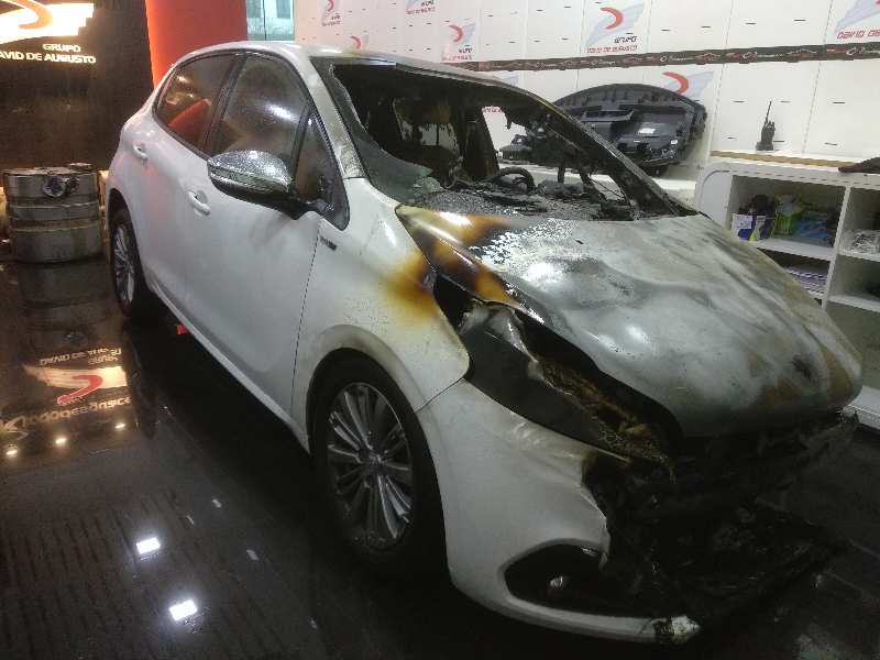 PEUGEOT 208 Active   |   01.12 - 12.16 foto 3