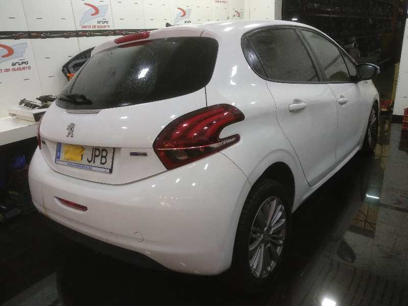 PEUGEOT 208 Active   |   01.12 - 12.16 foto 12