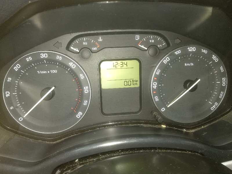 SKODA OCTAVIA BERLINA (1Z3) Active   |   05.04 - 12.08 foto 8