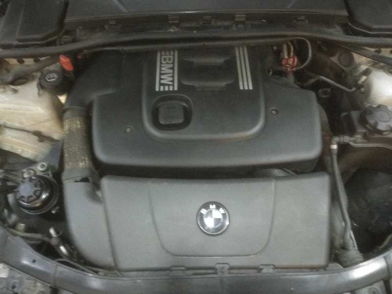 BMW SERIE 3 BERLINA (E90) 320d   |   12.04 - 12.07 foto 3