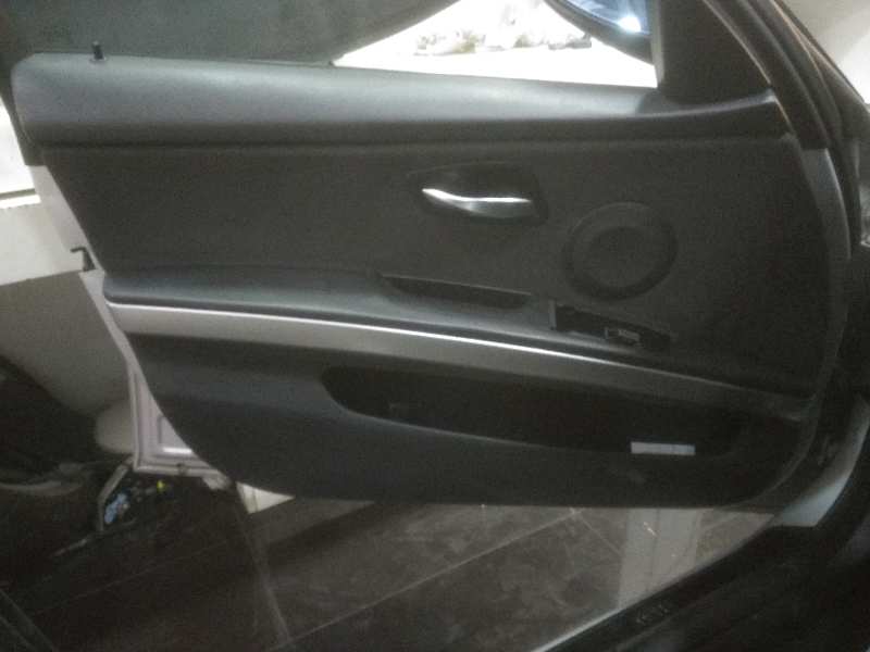 BMW SERIE 3 BERLINA (E90) 320d   |   12.04 - 12.07 foto 7