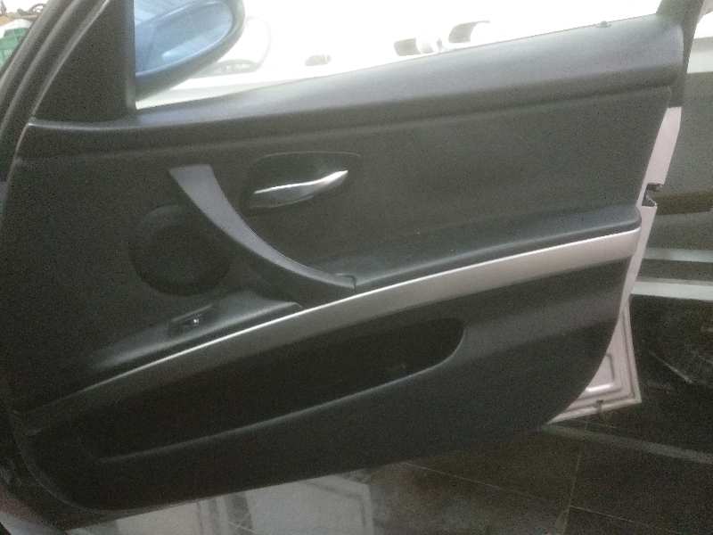 BMW SERIE 3 BERLINA (E90) 320d   |   12.04 - 12.07 foto 8