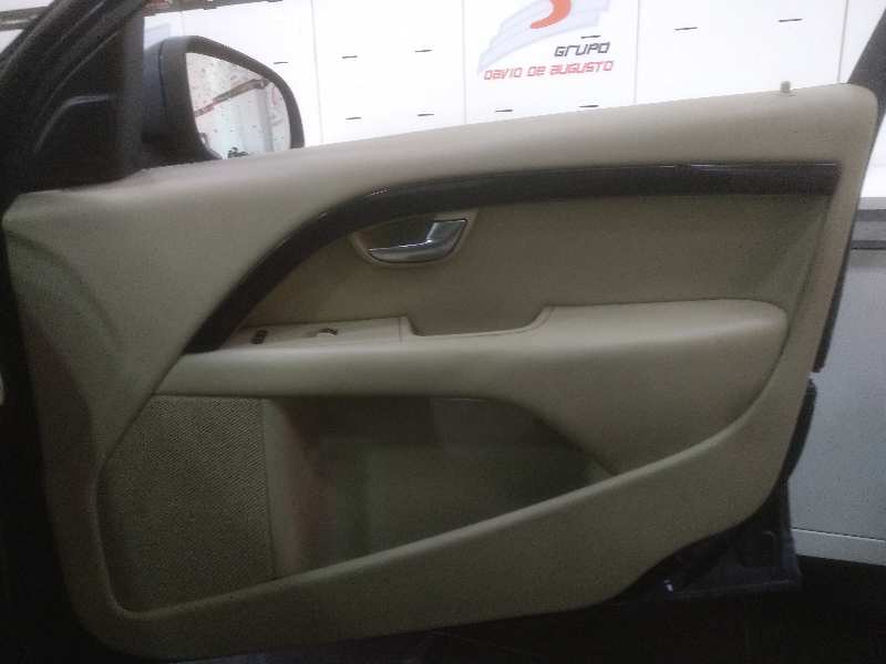 VOLVO V70 FAMILIAR (2000-2009) 2.4 D foto 7