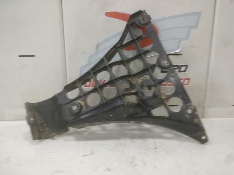 SOPORTE IZQUIERDO PARAGOLPES TRASERO
