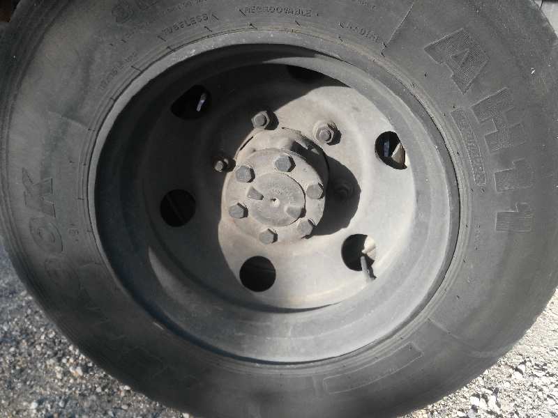 NISSAN L - 60.095 Chasis / 2800 / 6.0 / 66 KW Cabina individual   |   01.95 - ... foto 5