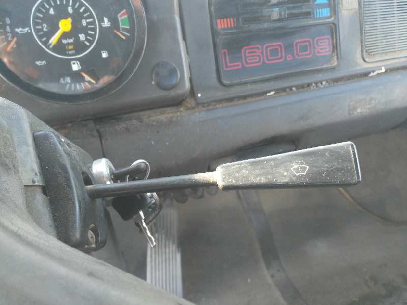 NISSAN L - 60.095 Chasis / 2800 / 6.0 / 66 KW Cabina individual   |   01.95 - ... foto 11