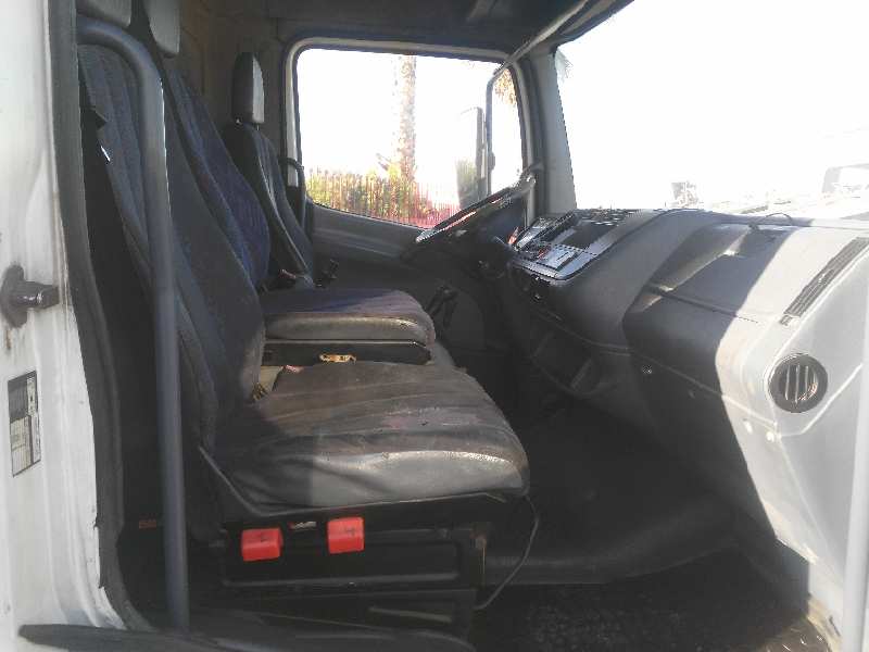 MERCEDES ATEGO 4-CILINDROS 4X2/BM 970/2/5/6 1215  (4X2)  OM 904 LA S (Corto)   |   01.01 - 12.04 foto 8