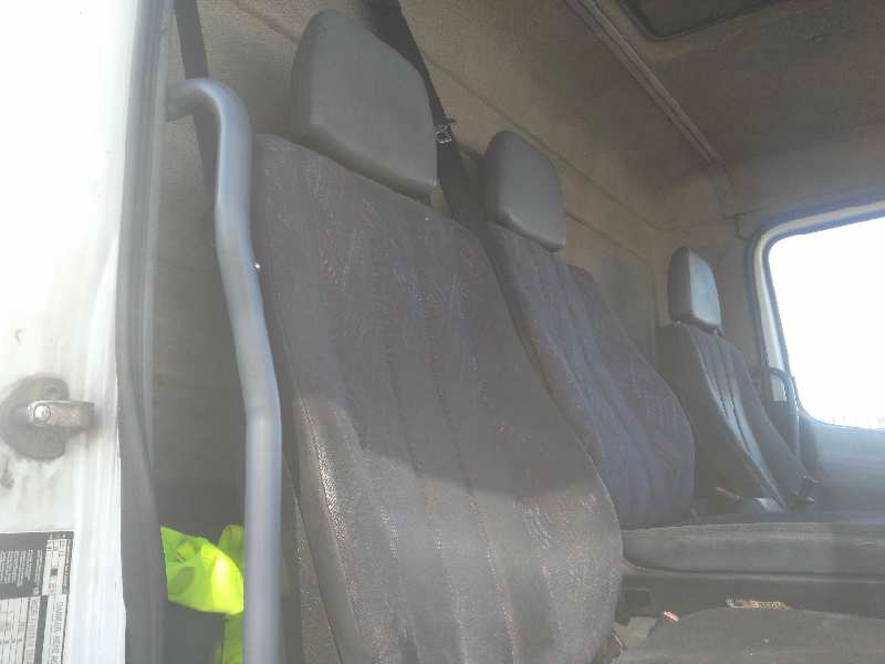 MERCEDES ATEGO 4-CILINDROS 4X2/BM 970/2/5/6 1215  (4X2)  OM 904 LA S (Corto)   |   01.01 - 12.04 foto 10